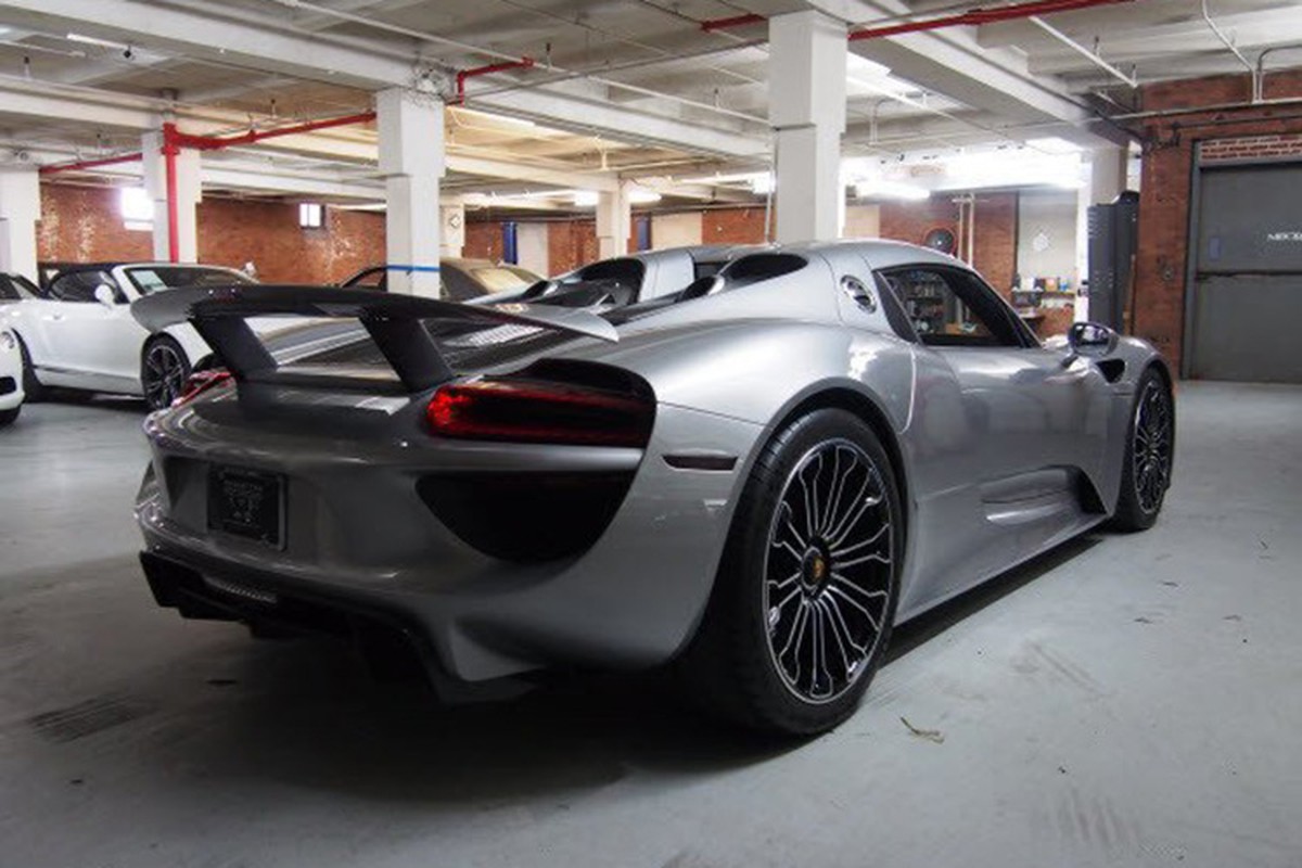 Porsche 918 Spyder duoc rao ban voi gia 30 ty tai My-Hinh-2